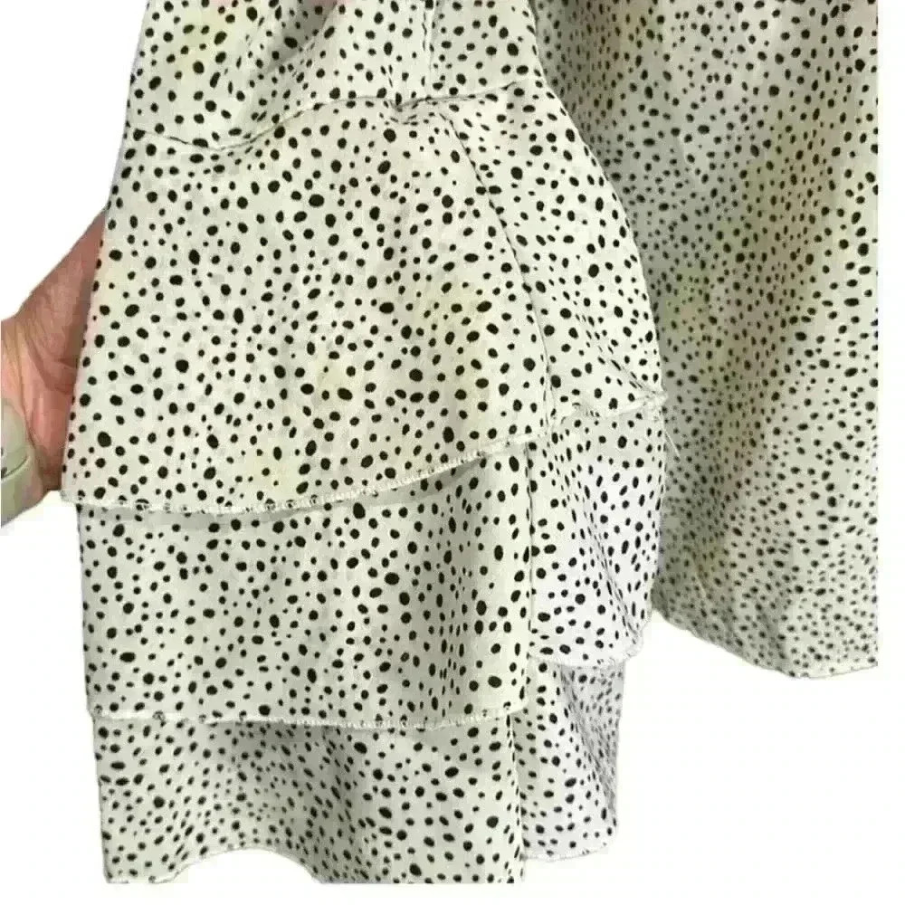 SHEIN Allover print layer long sleeve ivory and black blouse bell sleeves small - Picture 5 of 10